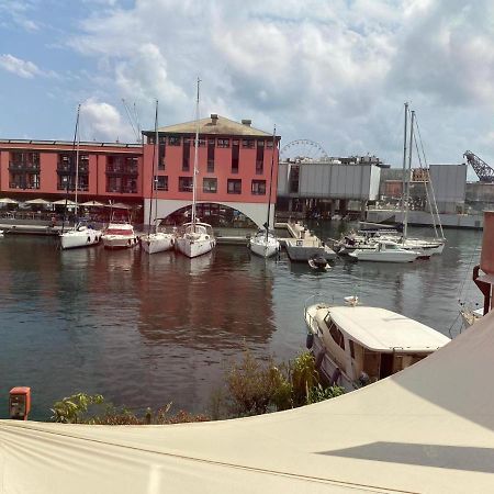 Le Finestre Sull'Acquario Apartment Genoa Luaran gambar